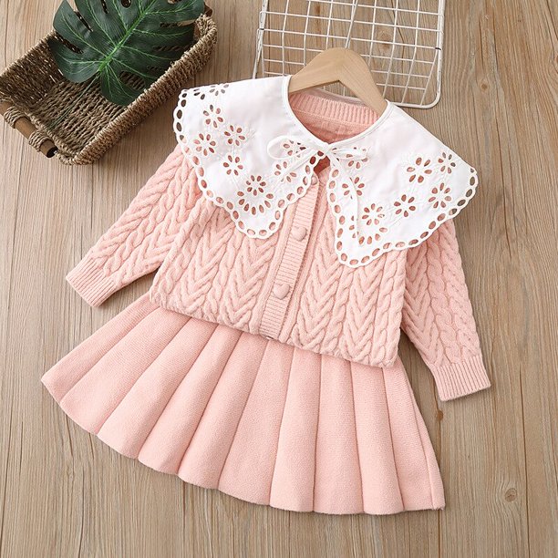 Baju Sweter Anak Perempuan Setelan Pakaian Anak-anak Musim Gugur dan Musim Dingin Baru Anak Perempuan Berkerah Berongga Mantel Kardigan Rajut + Rok Lipit 2-6Y zhangmengya LED