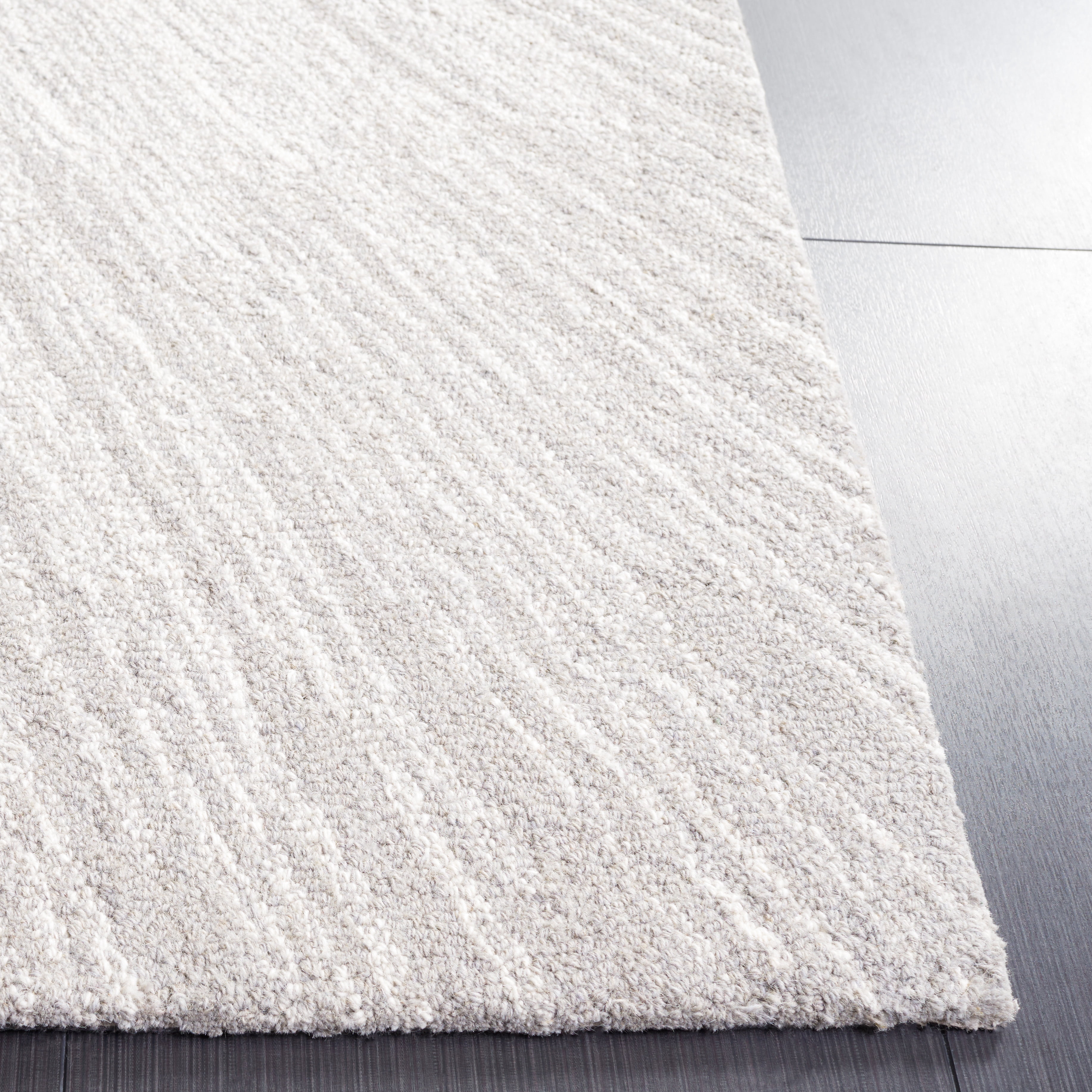 SAFAVIEH Abstract Olivera Radiate Area Rug, Ivory/Silver, 8' x 10'