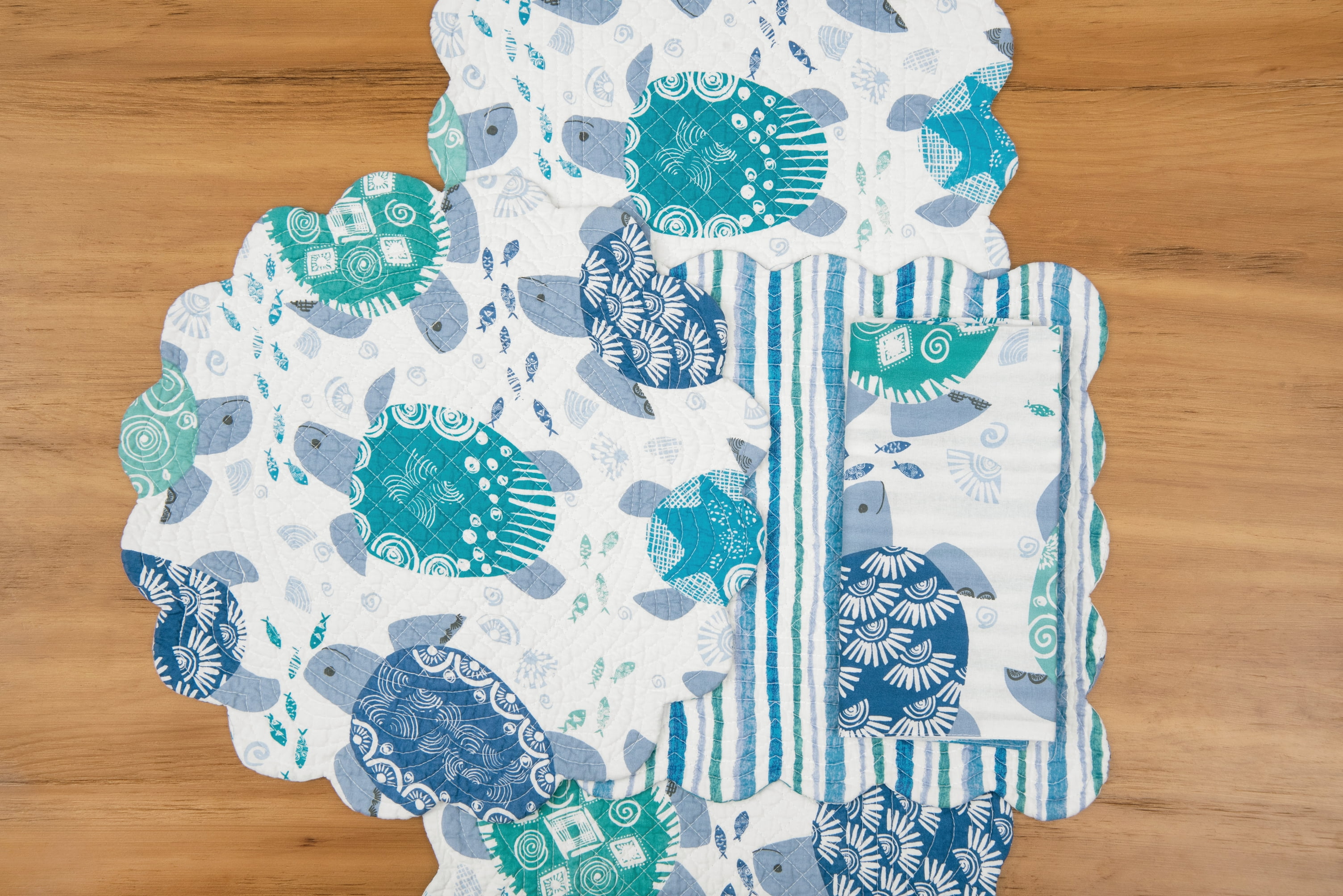 Turtle Bay Round Quilted Cotton Placemats Set of 6, 17"