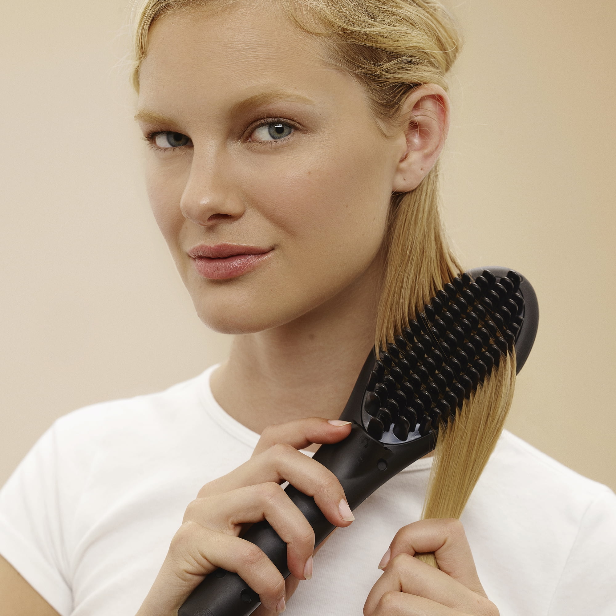 Vanity Planet Flow Ceramic Straightening Brush Com