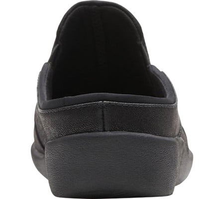 clarks sillian free clog