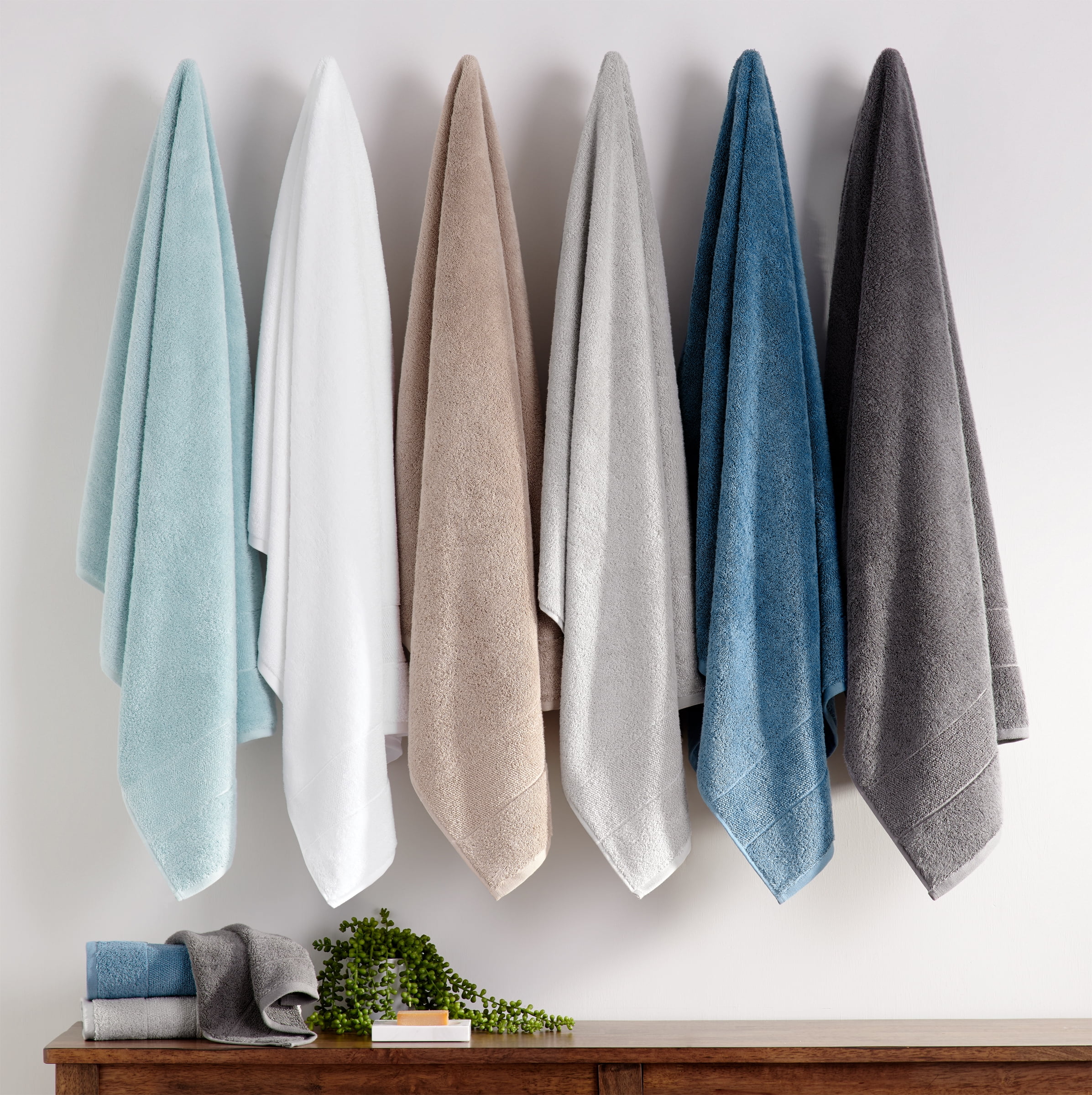 Aston & Arden Turkish Cotton Bath Towels (2-Pack), Thick 600 GSM, 30x60 in., Ultra Soft and Plush, Solid Light Grey