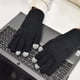 thumbnail image 3 of Naiovety 1 par de guantes calentados por USB para mujer, guantes calentadores de manos con pantalla táctil para escribir en invierno frío, Suministros térmicos Negro, 3 of 6