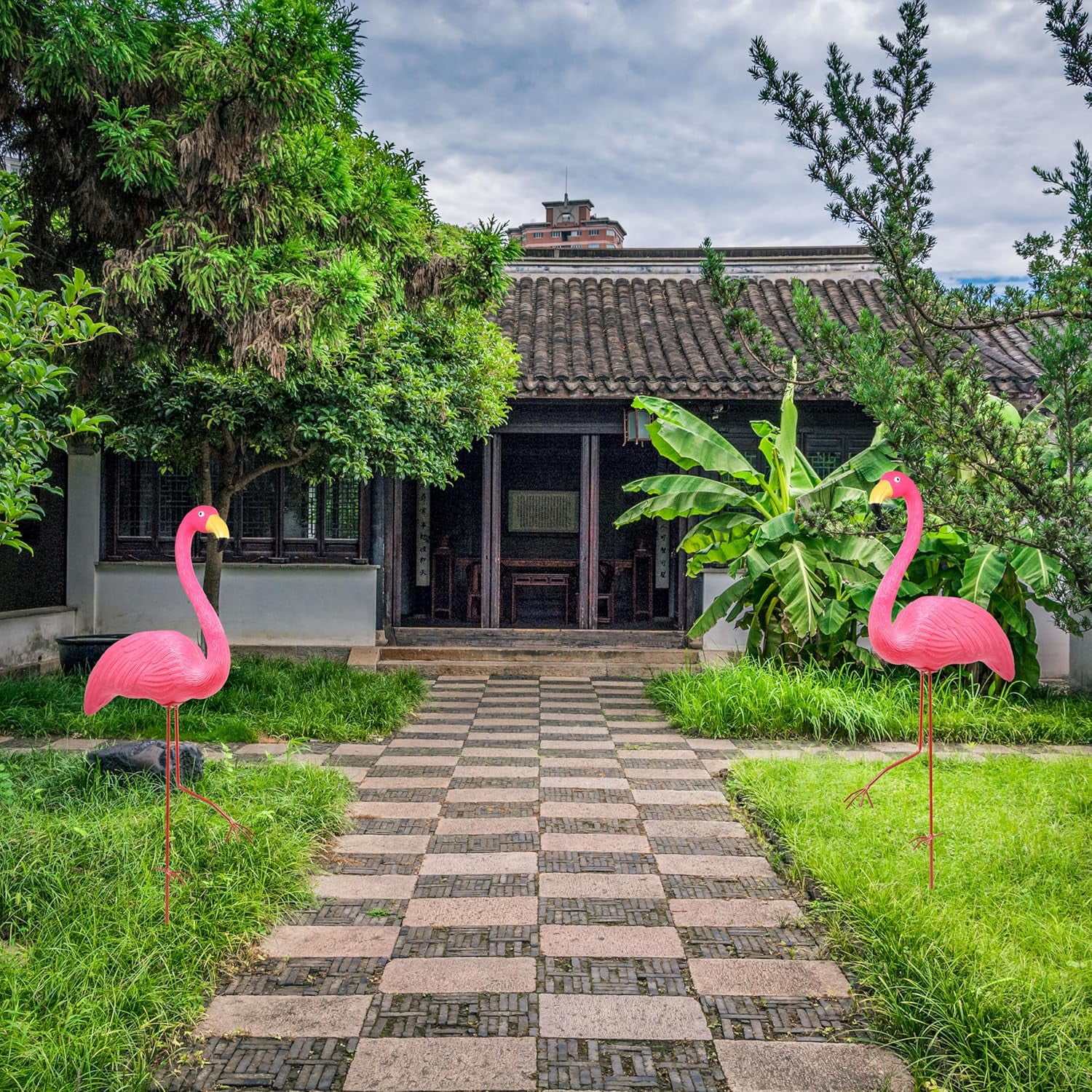 Pink Flamingo Yard Decorations Pack of 2 Flamingo Decor Ornaments for Outdoor Lawn and Garden