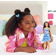 thumbnail image 2 of Muñeca de moda Barbie Fashionistas #231 con pelo morado, 2 of 6