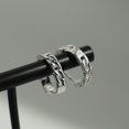 thumbnail image 1 of Pendientes de cadena de moda para hombre, tendencia de moda, estilo hip-hop, joyería para estudiantes, pendientes creativos con personalidad, pendientes grandes de plata ZefeiWu 9024715099594, 1 of 3