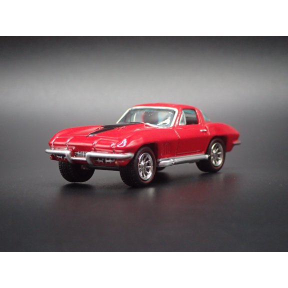 (Open Box) 1967 67 CHEVY CHEVROLET CORVETTE 427 RED 1:64 SCALE DIORAMA DIECAST MODEL CAR