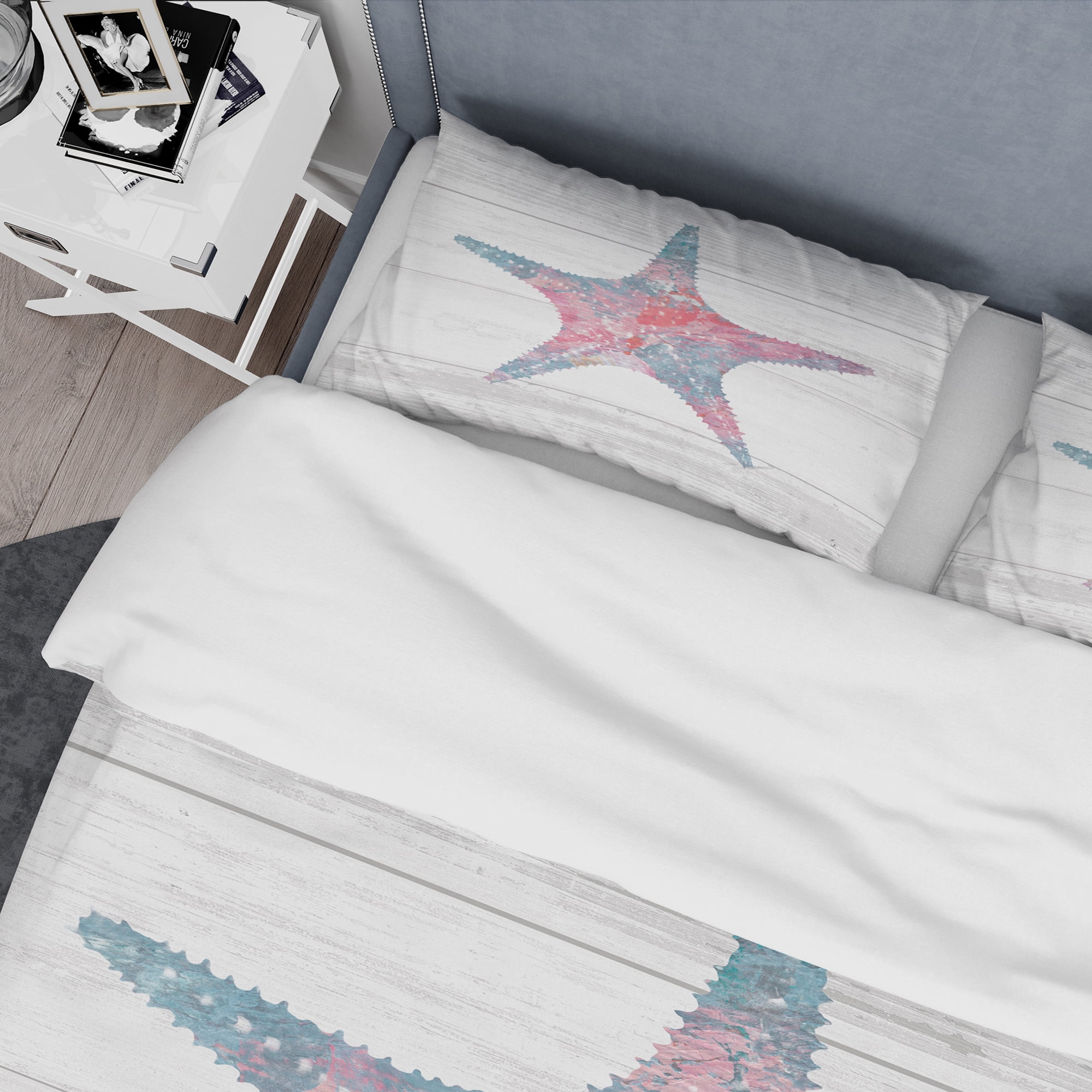 Designart 'Pink Starfish Ocean Life' Coastal Duvet Cover Set