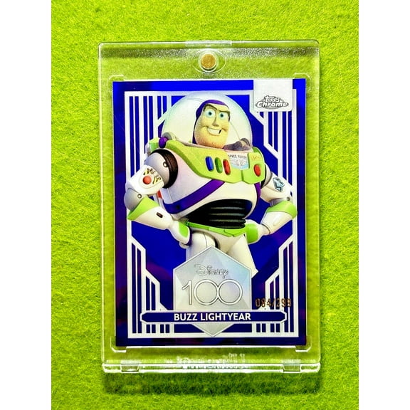 Buzz LightYear DISNEY 100 PURPLE REFRACTOR #/299 ToyStory CARD 2023 Topps Chrome