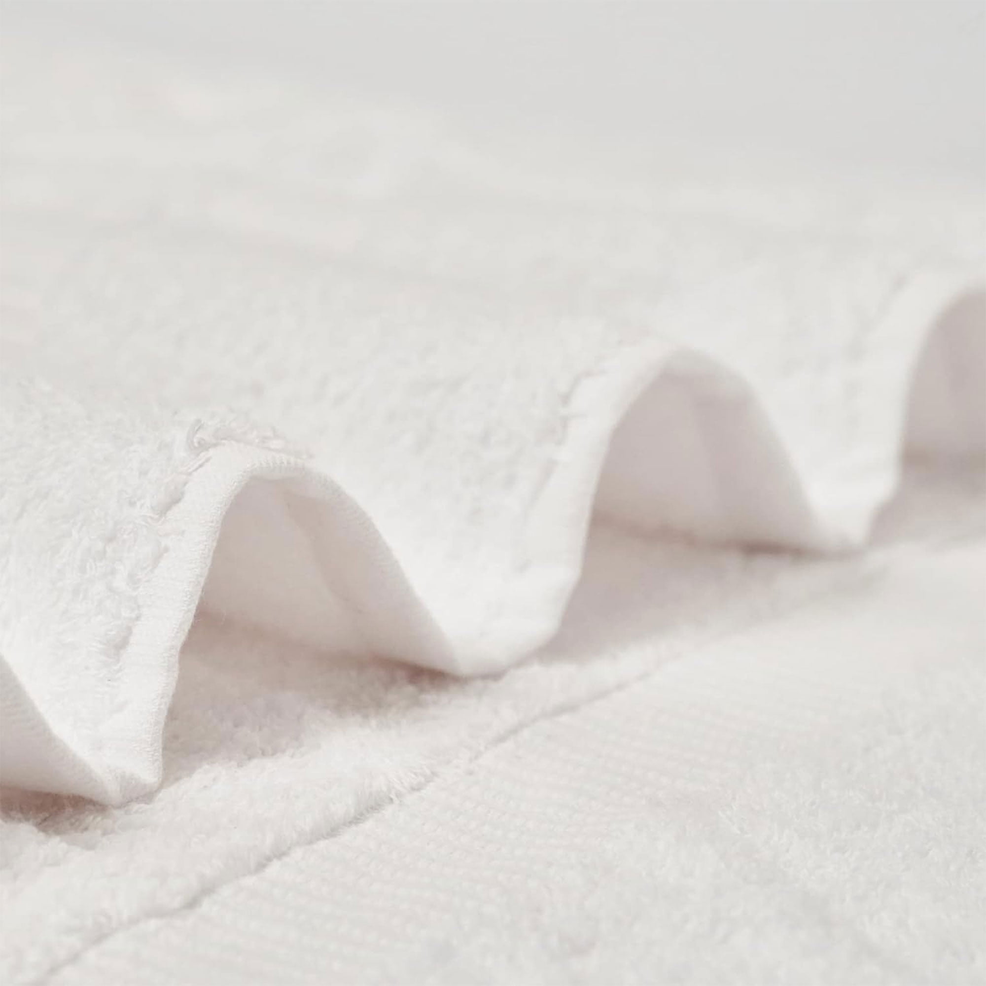 Gold Textiles Premium Bath Towel 27x54 Large White 24 Pcs Ring Spun Cotton Hotel Spa Beach & Resort