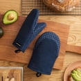 thumbnail image 2 of Miniguantes KitchenAid Gourmet para ollas, 14 x 23 cm, 2 of 7