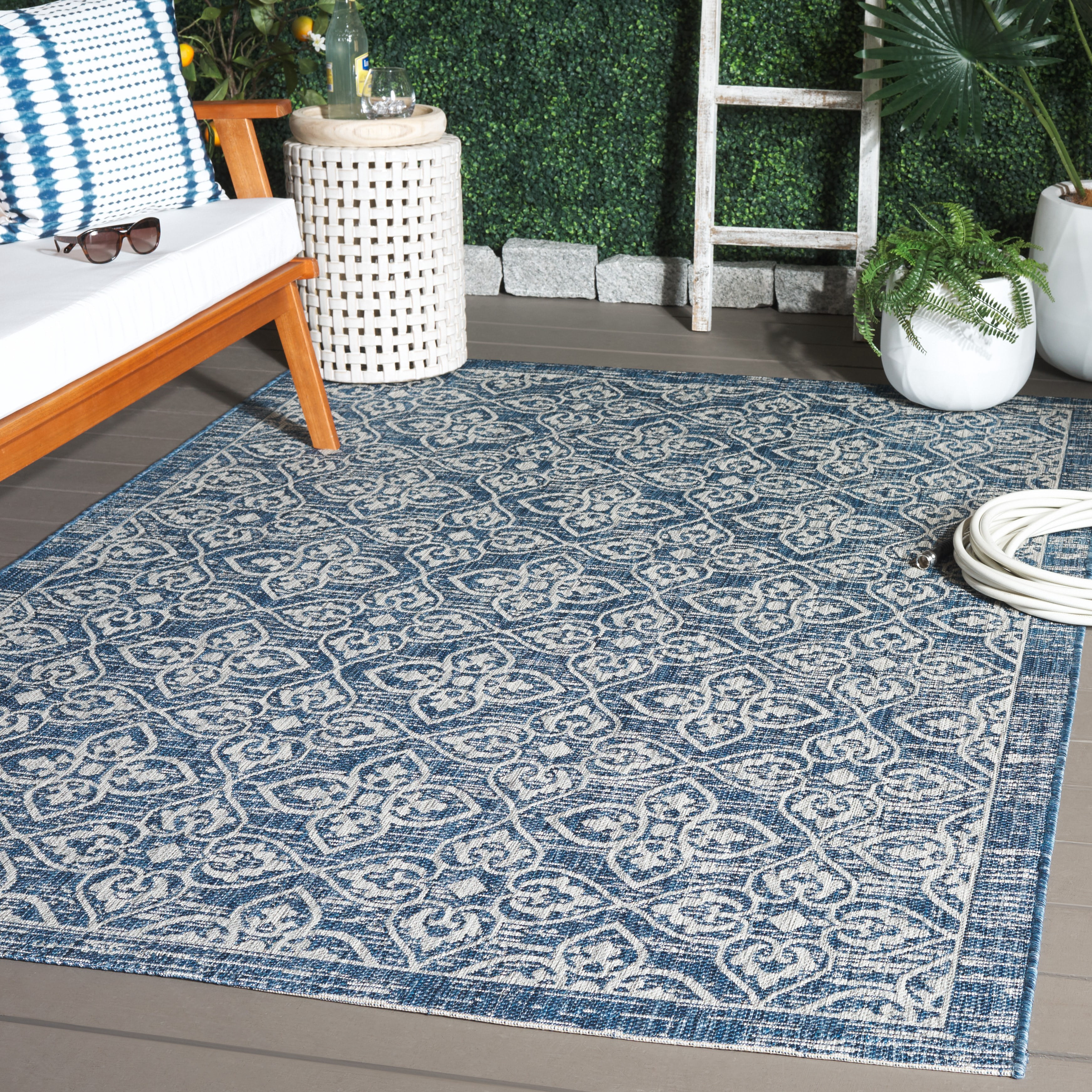 SAFAVIEH Courtyard Amber Damask Indoor/Outdoor Area Rug, Navy/Grey, 6'7" x 9'6"