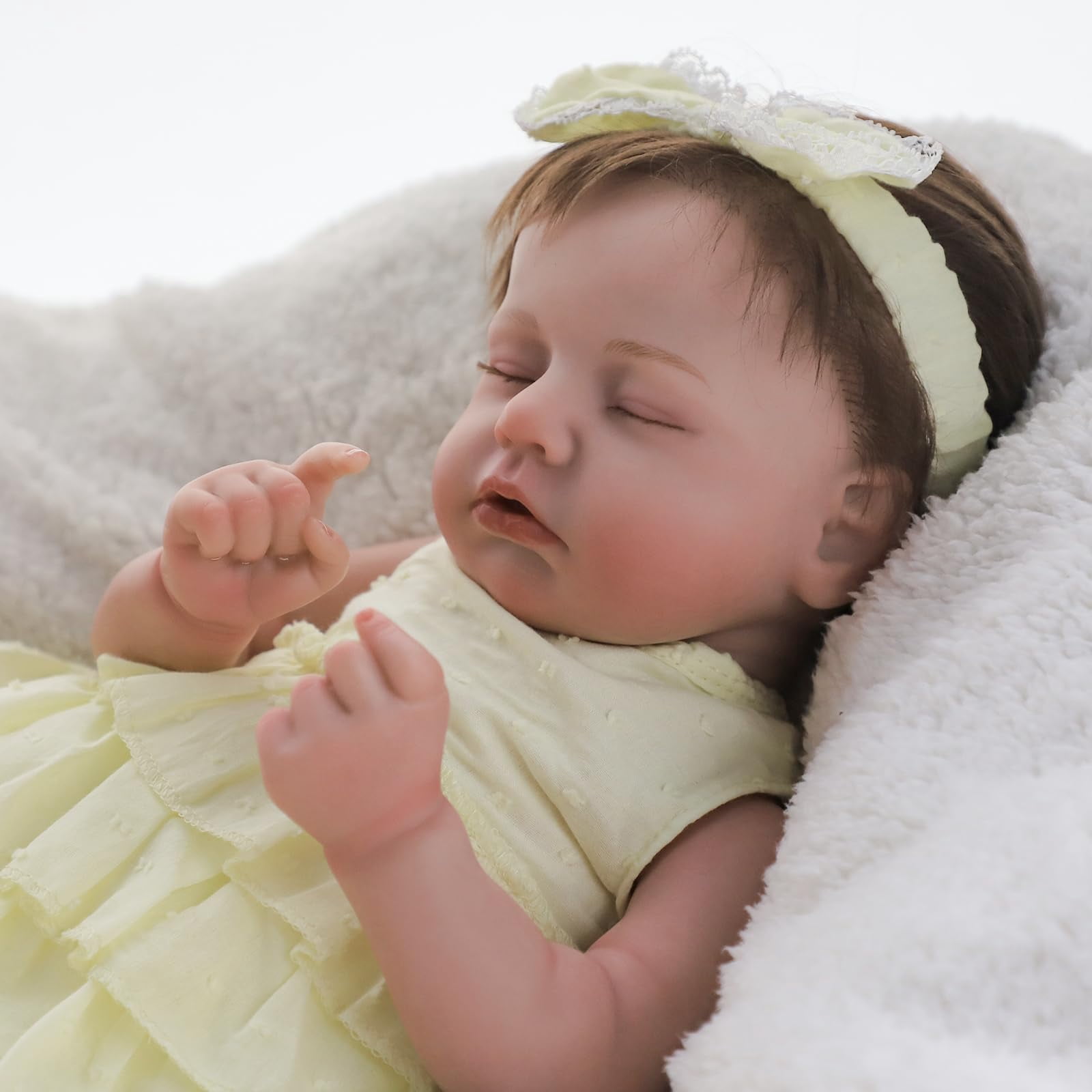 GloTide Realistic Reborn Baby Dolls - 20 Inch Sleeping Baby Soft Weighted Lifelike Newborn Baby Doll Girl Cloth Body Poseable Real Life Baby Dolls Birthday Gift for Kids Age 3+