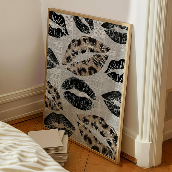 Kna Prints - 1 Pc Poster Leopard Kisses Retro Newspaper Print, Kiss Lips Wall Art, Funky Y2K Aesthetic, Prints, Dark Coquette Printable Art, UNFRAMED-24x36