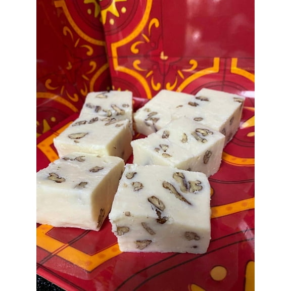 Pecan White Chocolate Fudge 1/2 pound