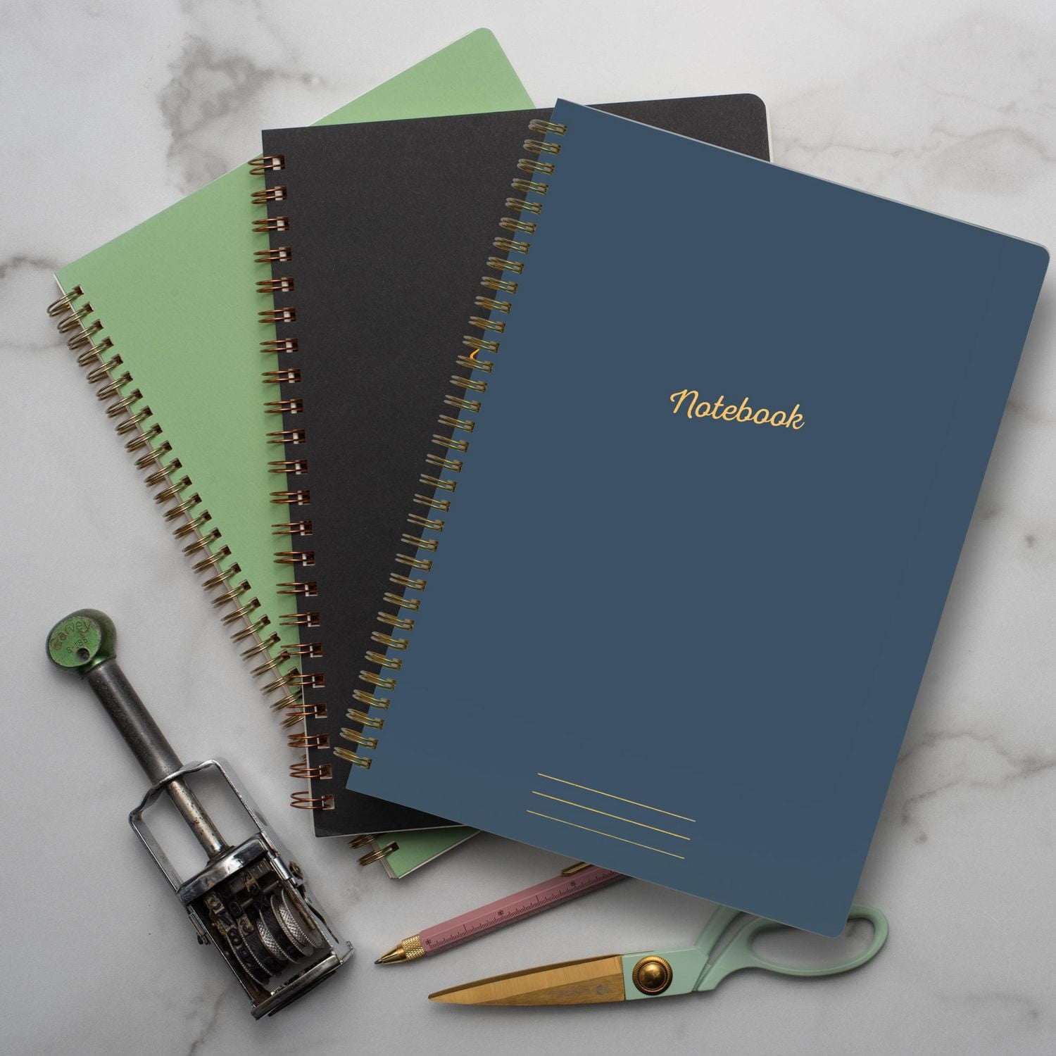 Journal Think Ink grande taille à couverture texturée, ébène