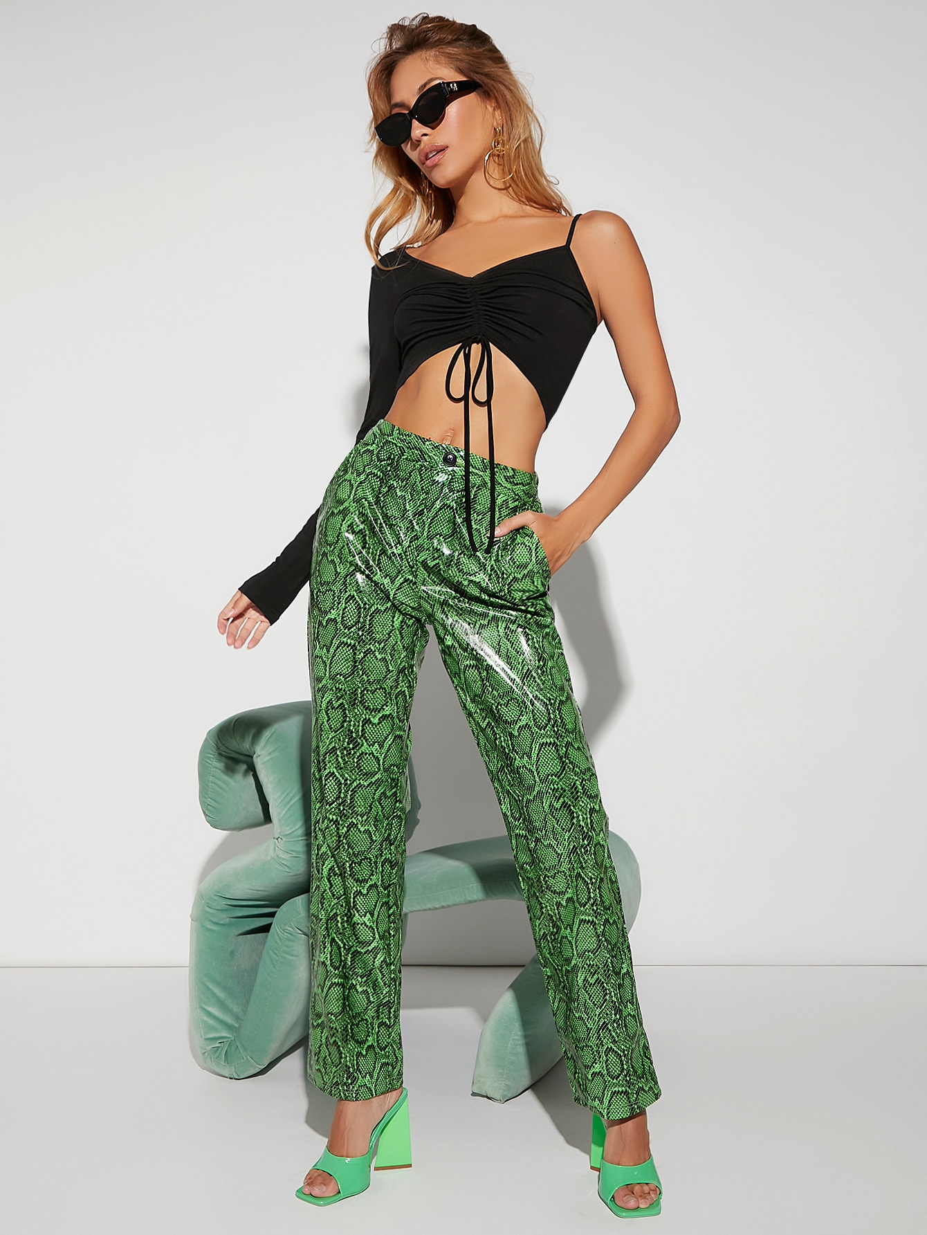 Women's Snakeskin Pattern PU Leather 