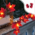 thumbnail image 4 of WLOELOEW Guirlande Lumineuse Led Feuille d'Érable Rouge de l'Action de Grâce Alimentée par Usb 5 Mètres 50 Lumières Décoration de Récolte d'Automne en Plastique pour Maison et Fête, 4 of 9