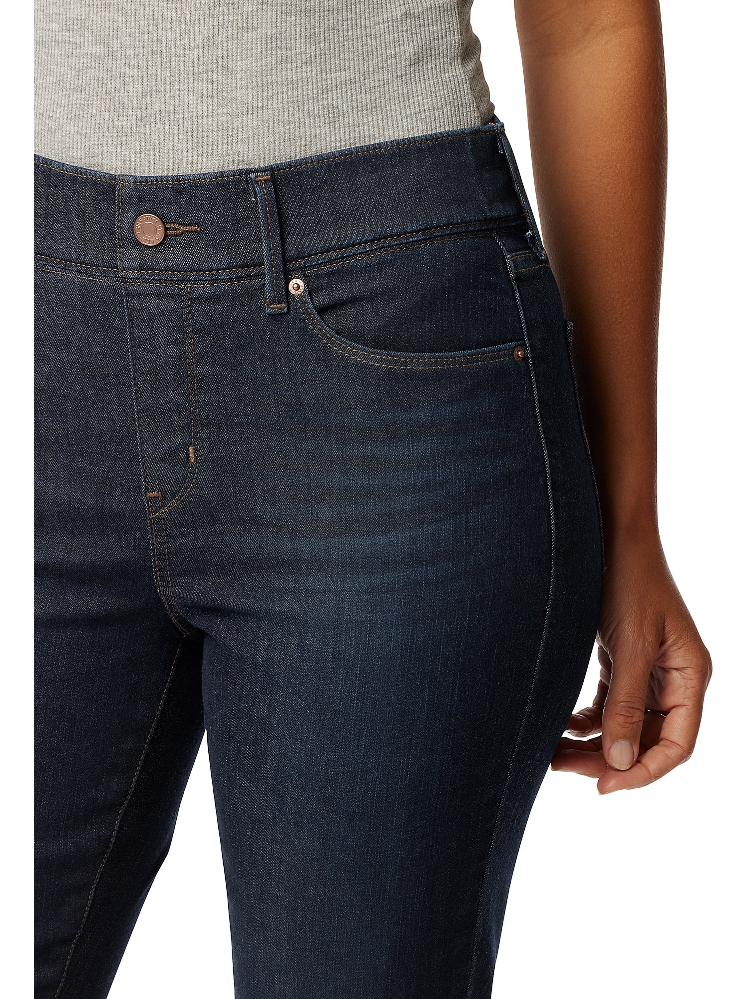 Levi Strauss Signature Women's Shaping Perfect Pull On Straight Jeans, Sizes 2-16