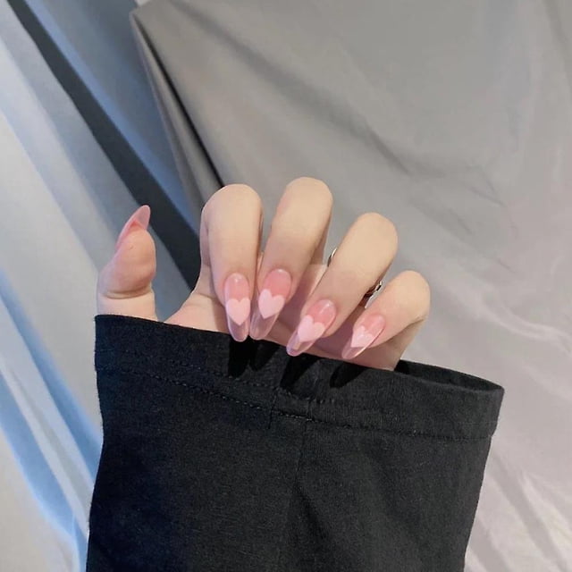 Uñas postizas HUOGUO, acabado en forma de corazón, color melocotón, 24 unidades