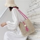 thumbnail image 2 of Qarigey Bolso de hombro de paja para mujer, bolso de mano, estuche de viaje, bandolera, bolsos de mano de gran capacidad, organizadores, bolsos de cubo Bolsas de mensajero y de hombro Rosado Qarigey AP014382-01, 2 of 6