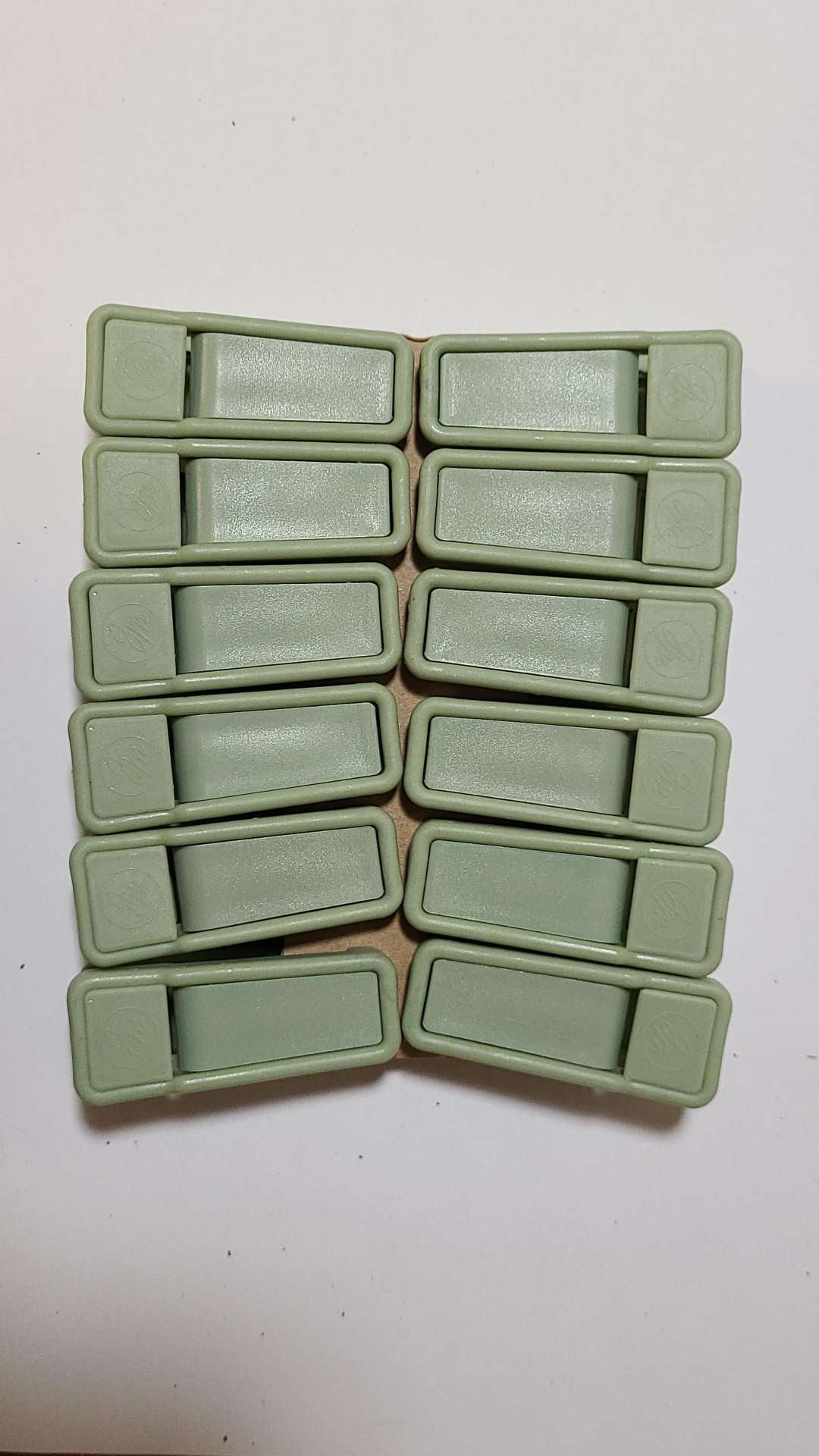 LOT OF 48 - JOY MANGANO HUGGABLE Black HANGER CLIPS (Sage)