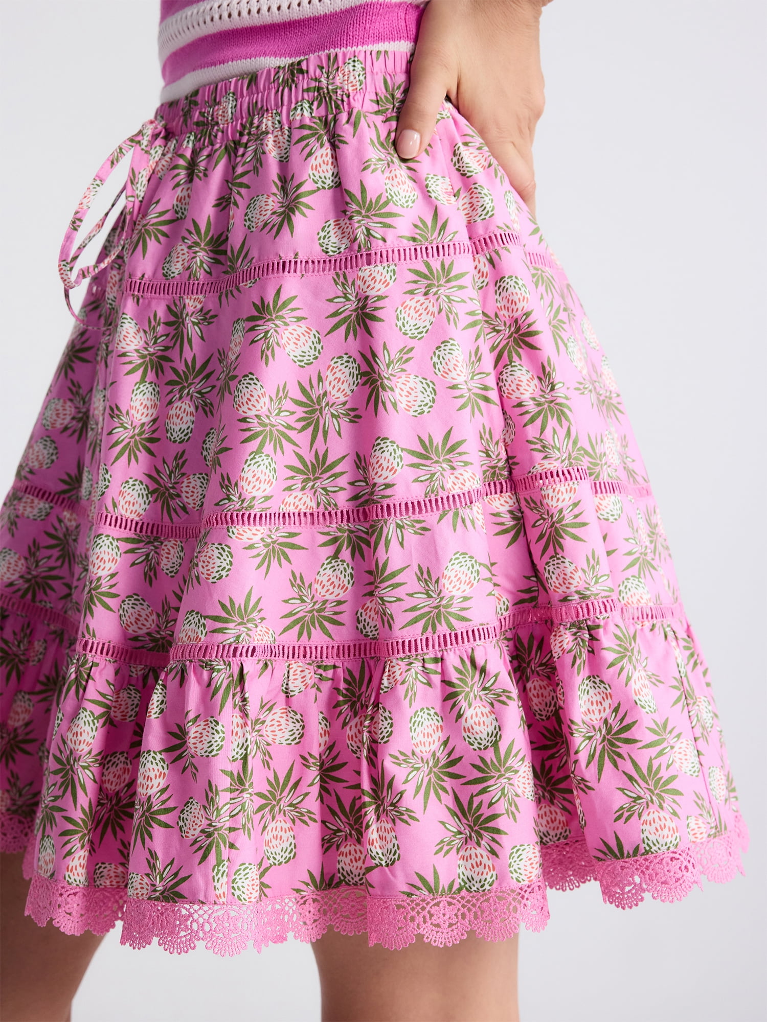 Free Assembly Women's and Women’s Plus Tiered Cotton Mini Skirt with Lace Trim, Sizes XS-4X