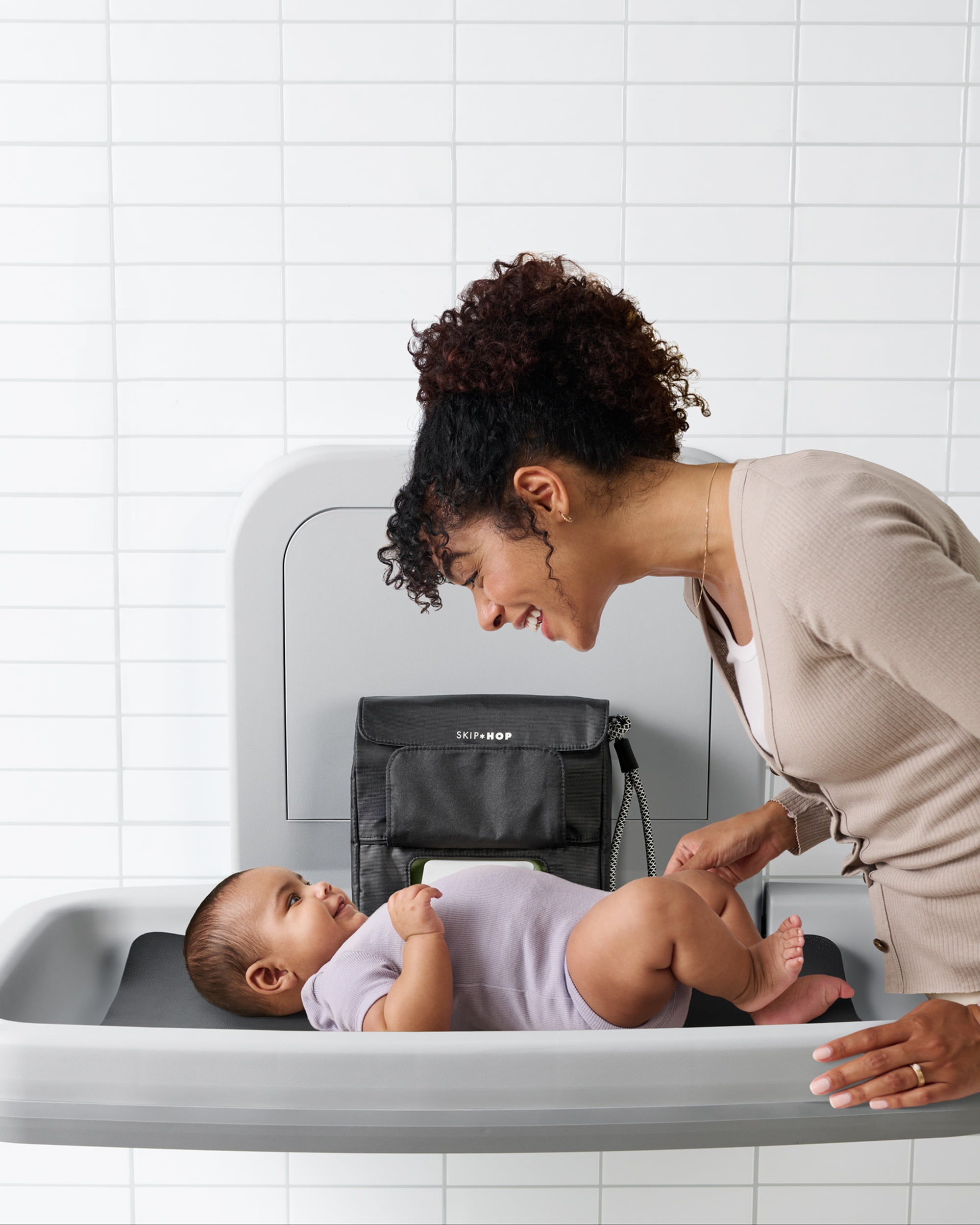 Skip Hop Clean Slate Diaper Changing Station Black For On-the-Go