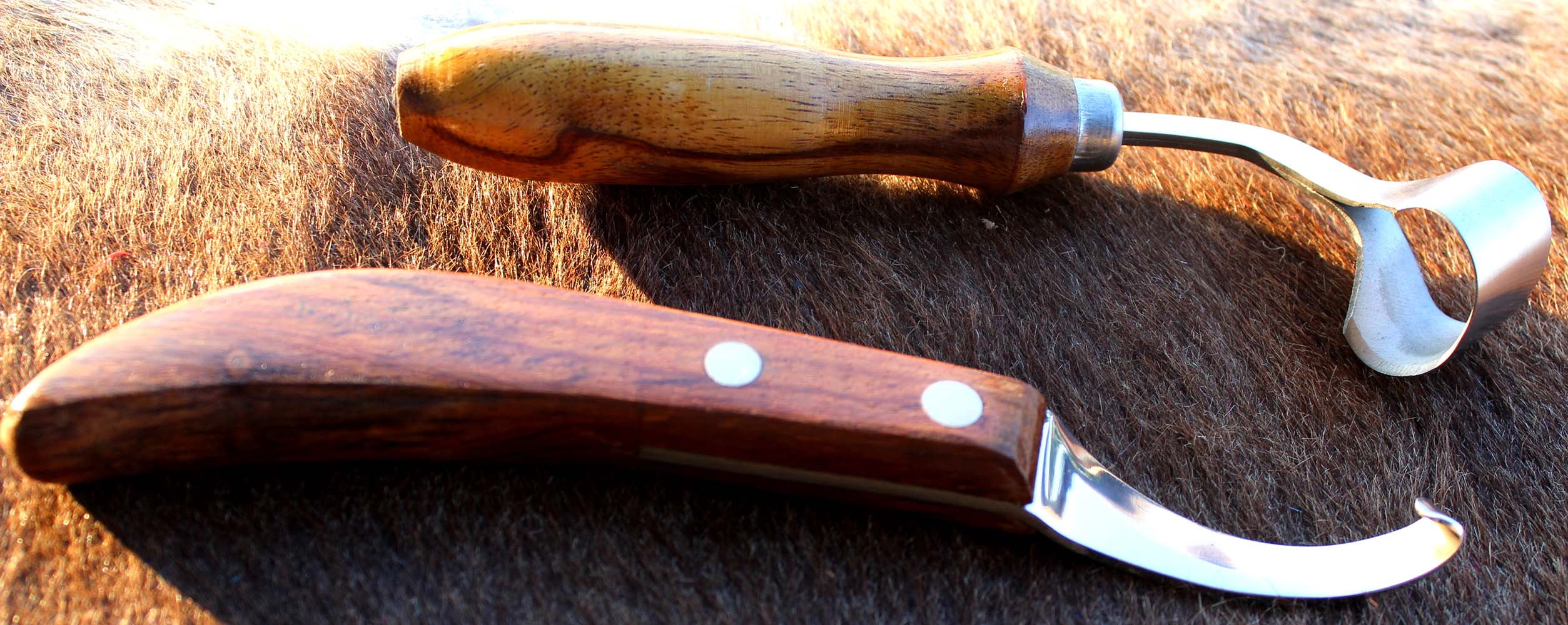 Set of 2 Horse Farrier Tool Swiss Hoof Loop Knife Sharp Steel Blade