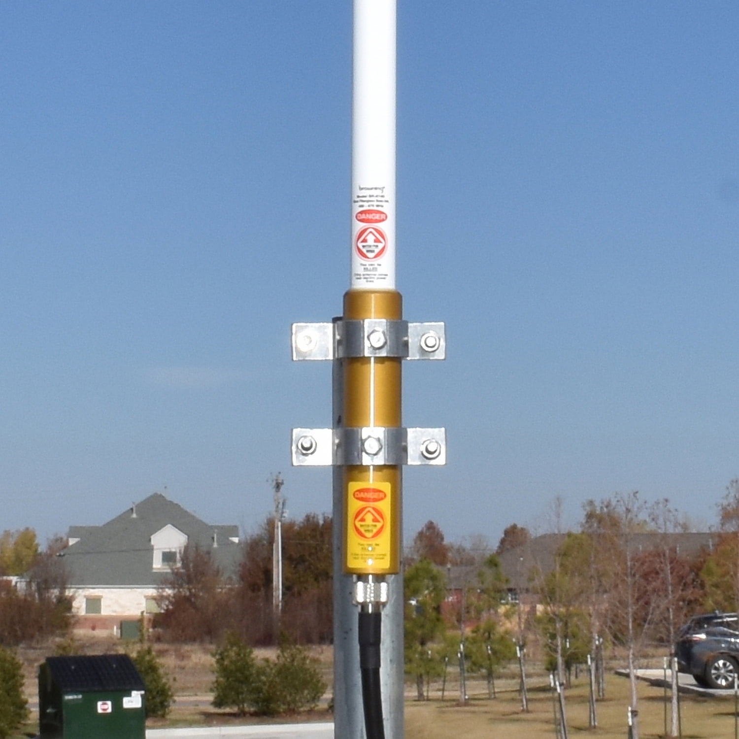 Browning 450-MHz to 470-MHz Pretuned Land Mobile Fiberglass Omni Base Antenna, BR-6140