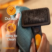 Fiskars Pet Slicker Brush, Cat and Dog Brush for Shedding, Gentle Grooming and Deshedding