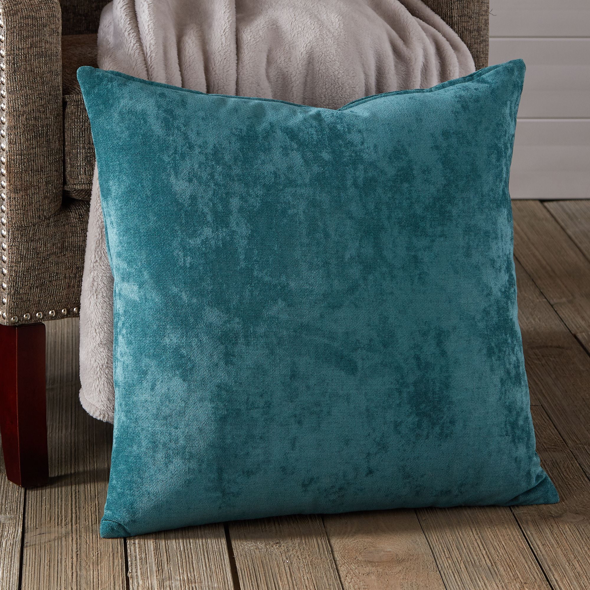 Greendale Home Fashions 24-in Aqua Velvet Throw Pillow Cover