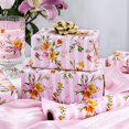 thumbnail image 4 of Papel de regalo con forma de flor rosa burymento reversible, 4 of 7