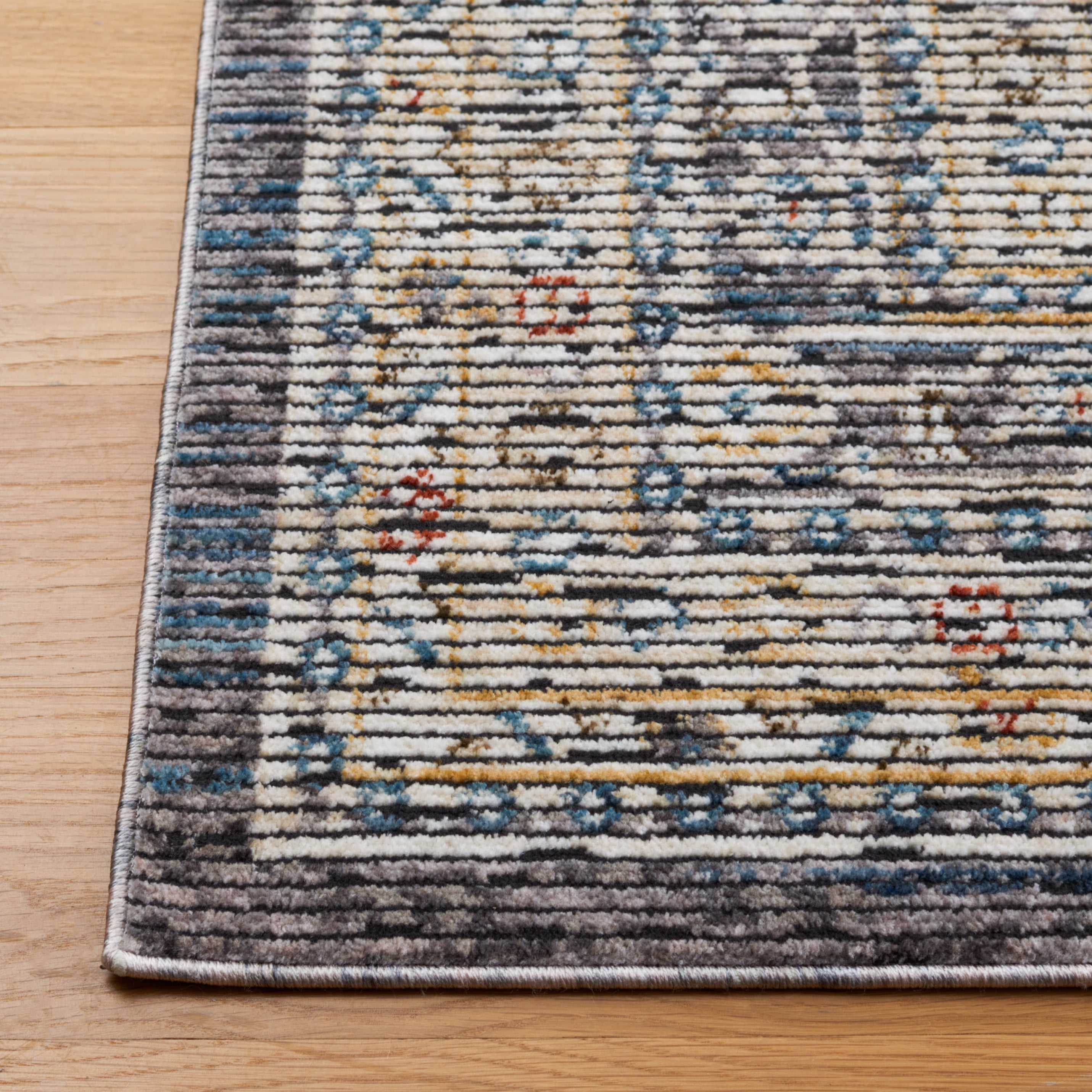 SAFAVIEH Sierra Isidora Medallion Area Rug, Ivory/Grey, 4' x 6'