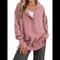thumbnail image 2 of Sudadera con Capucha de Larga Extragrande para Mujer, Cuello en V, Botones y Abertura Lateral, Estilo Informal. Melocotón L, 2 of 9