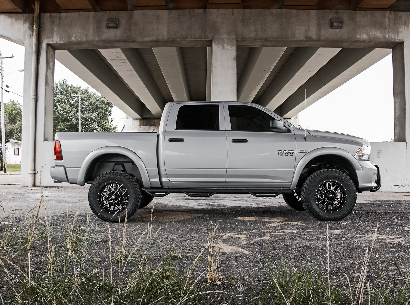 Rough Country 4" Lift Kit (fits) 2009-2018 RAM Truck 1500 2WD includes N3 Shocks Knuckle Suspension System 30730