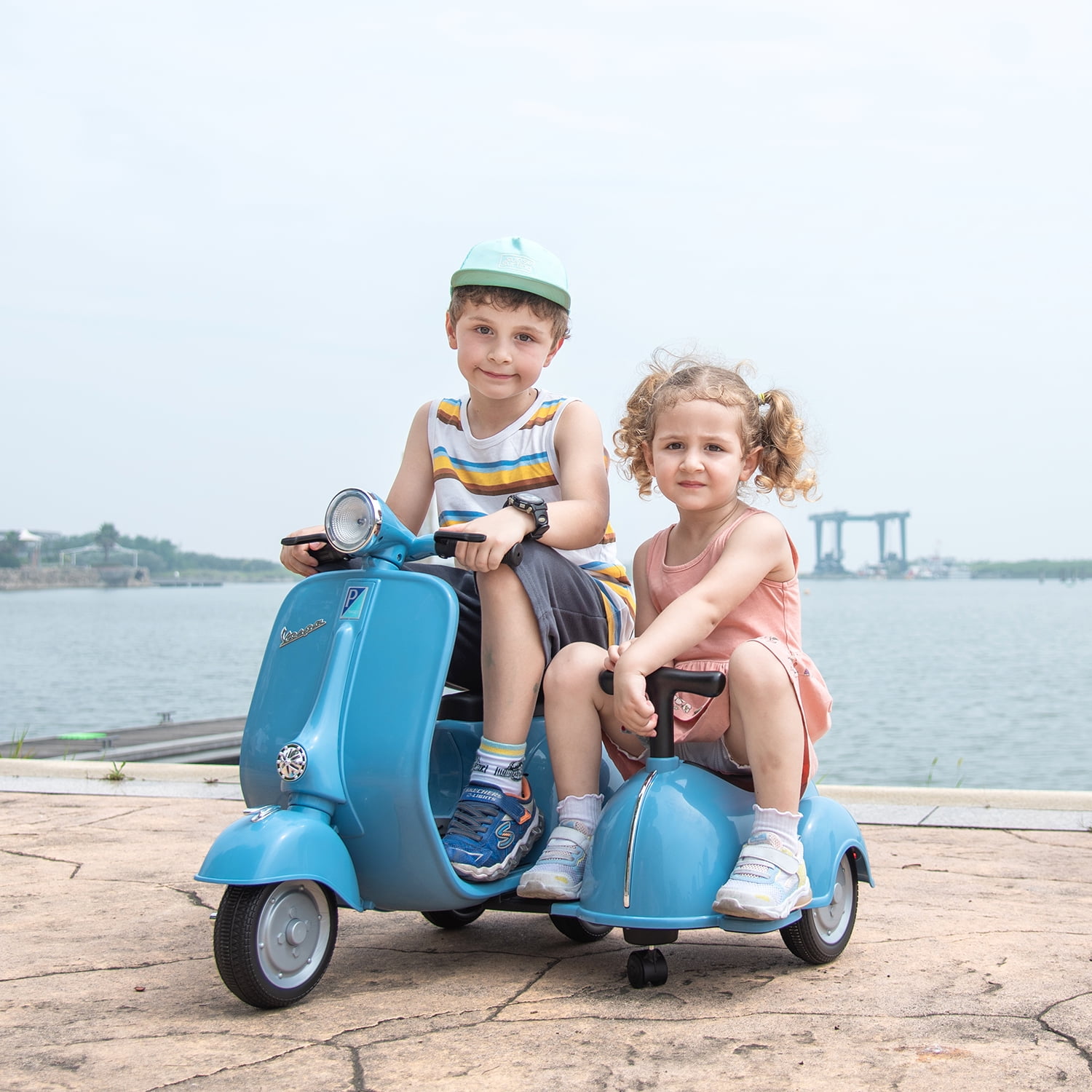 CIPACHO 6V Licensed Vespa Scooter Ride On Motorcycle for Kids, 3-Wheel Electric Kids Car for 3-8, Blue