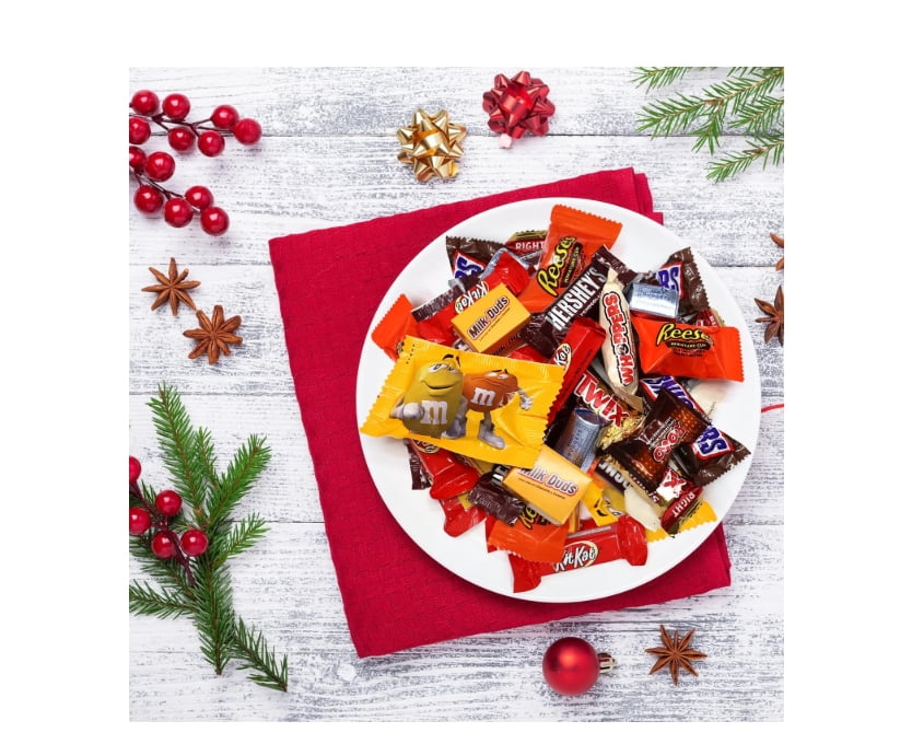 Hershey's Bulk Chocolate Candy Variety Pack, Assorted Individually Wrapped Candies, 5 lbs.
