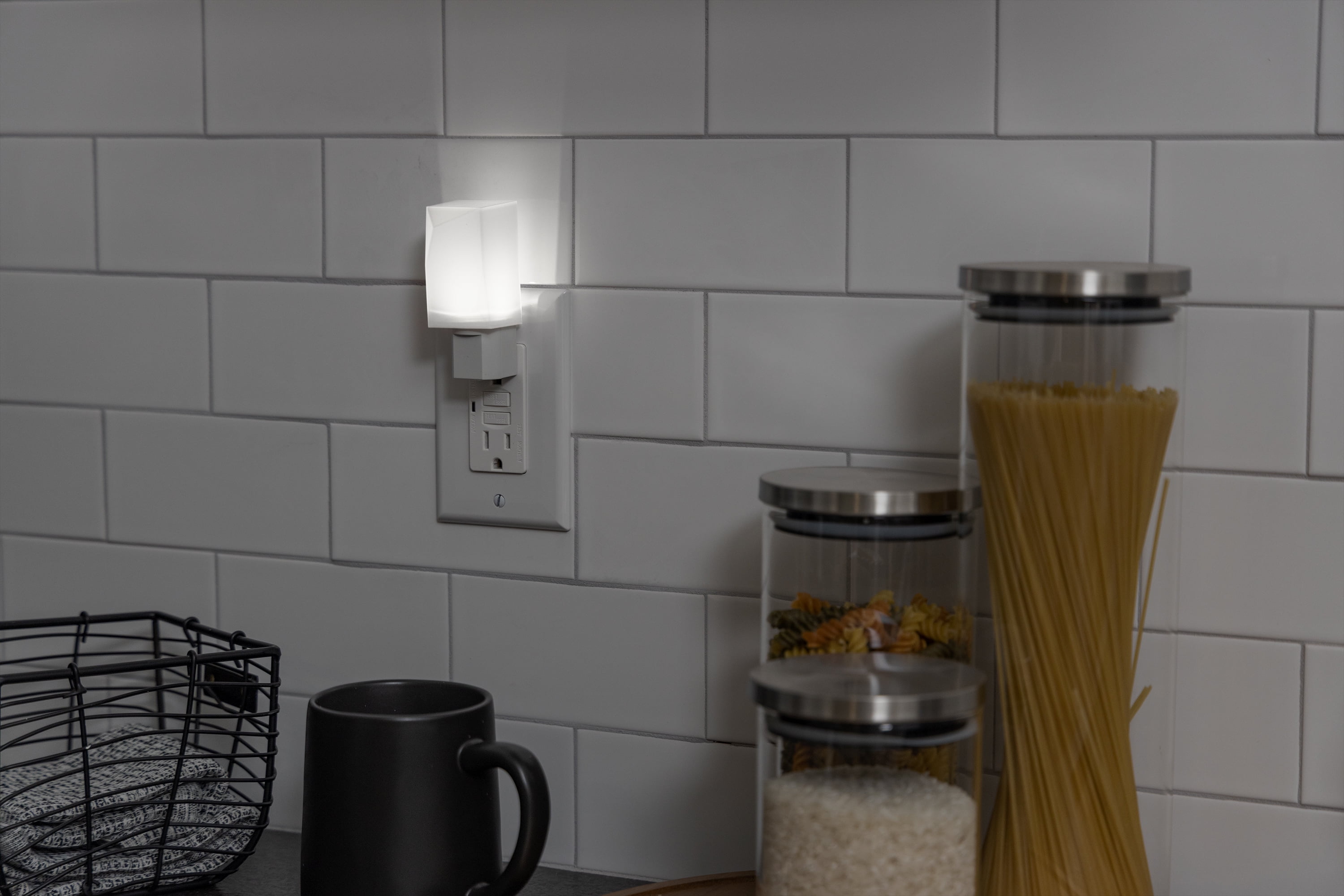 (3 pack) Great Value Plug-in LED Night Light, Light Sensing, Daylight, 6 in, 2.83 in, Adult