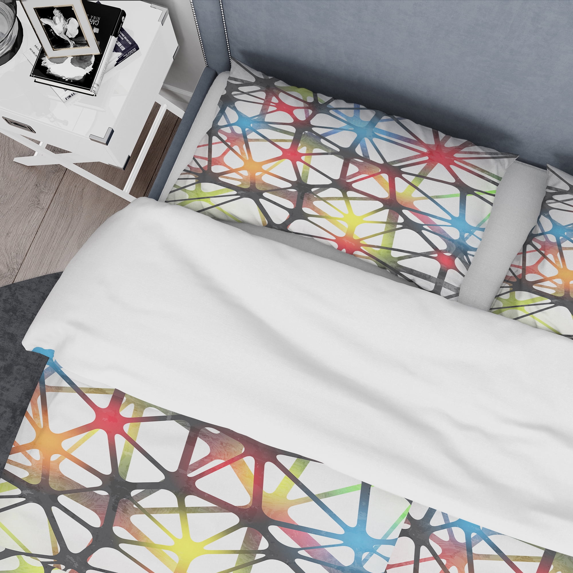 Designart 'Triangular Abstract Black and White Lined 3D Illustration' Modern & Contemporary Duvet Cover Set