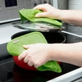 thumbnail image 4 of T-fal Medallion Print Silicone and Cotton Twill Pot Holders, Two Pack, Green, 4 of 5