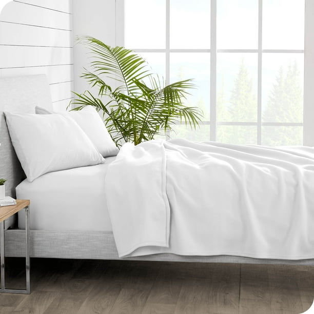 Bare Home Polar Fleece Bed Blanket - Lightweight - Premium Fleece -  Twin/Twin XL, White 
