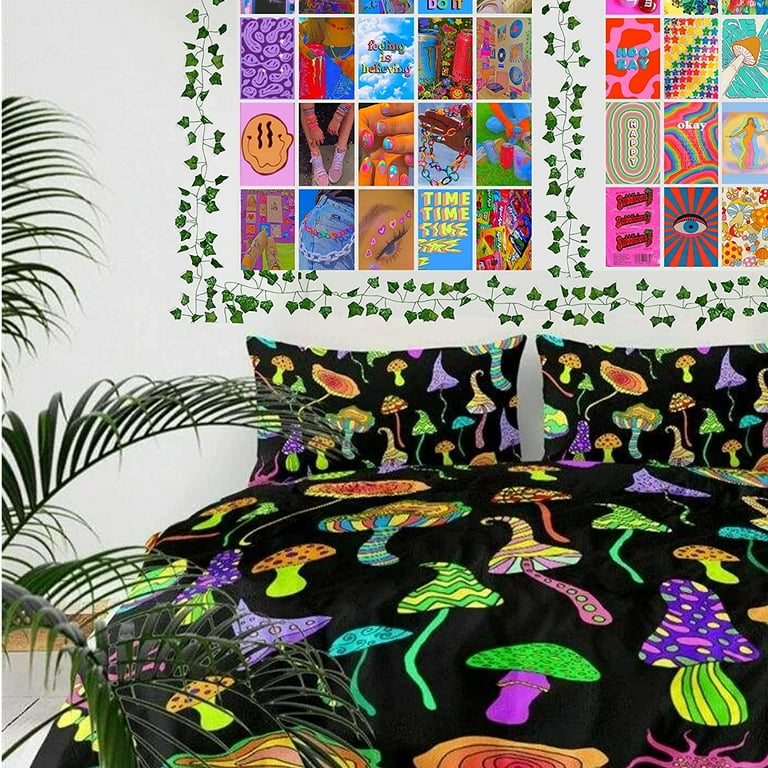 trippy room  Hippie bedroom decor, Grunge room, Hippie room decor