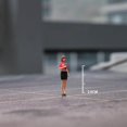 thumbnail image 1 of destyer Figurines en Résine 1/64 Modèles Collection Décoration de Train Chemin de Fer reporter Féminin, 1 of 9