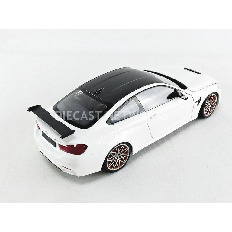 Minichamps 110025221 2016 BMW M4 GTS with Carbon Top Wheels