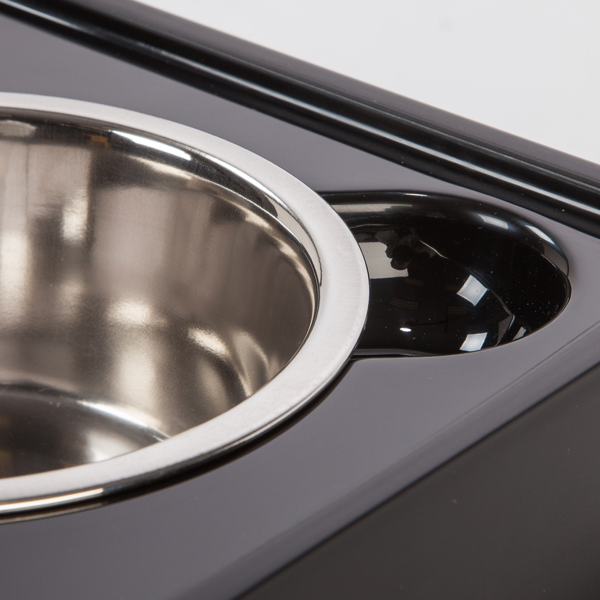 IRIS USA 2-in-1 Elevated Dog Bowls 6" H with Airtight Pet Food Storage Container 5 Lbs, Smoke/Black