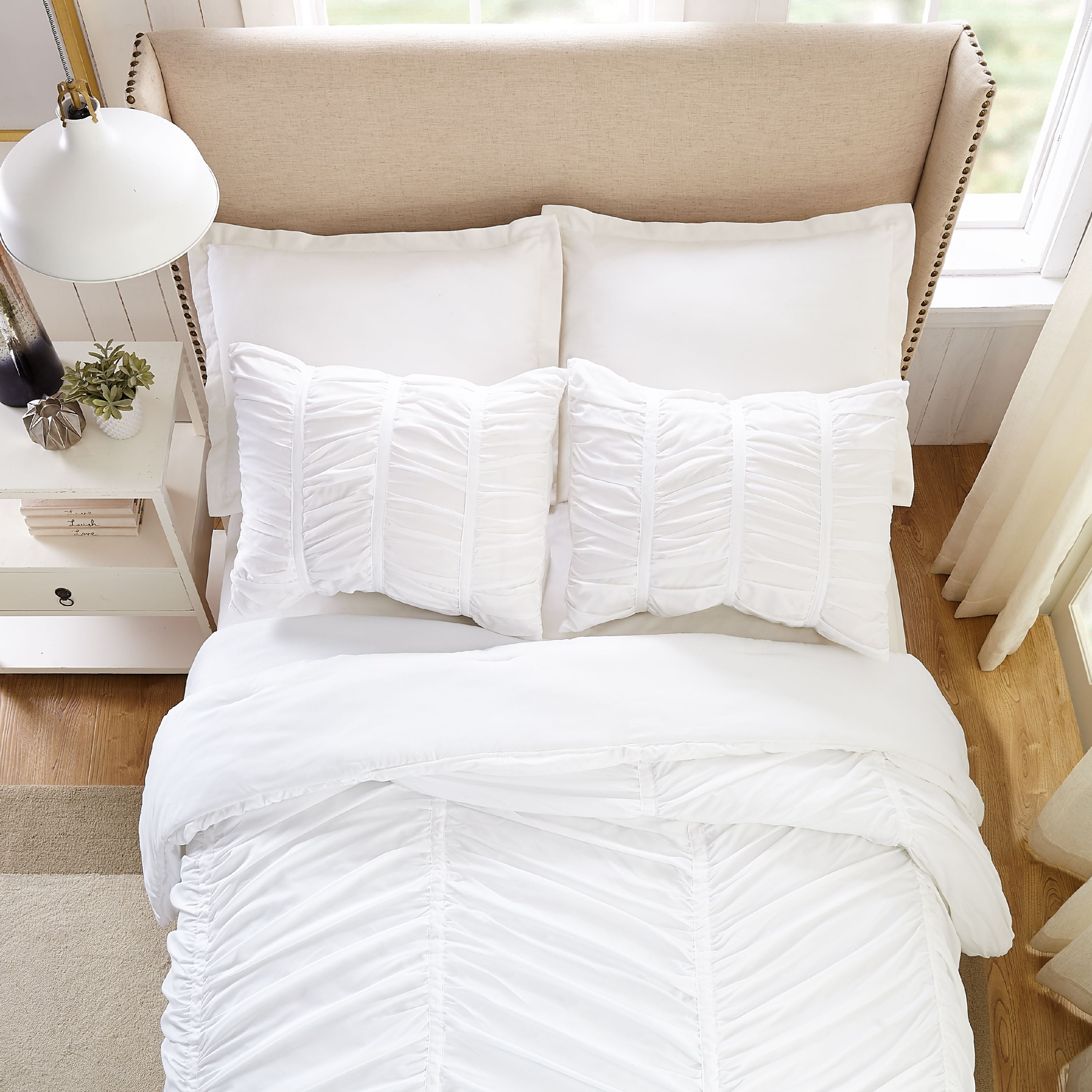 Modern Heirloom Emily White 2-Piece Pleated Comforter Set, Twin/Twin XL