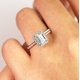 thumbnail image 5 of JeenMata Anillo de Bodas Nupcial con Moissanita de Talla Esmeralda de 2 Quilates y Halo Pavé de Diamantes Engastado en Oro Blanco de 10 K, 5 of 7