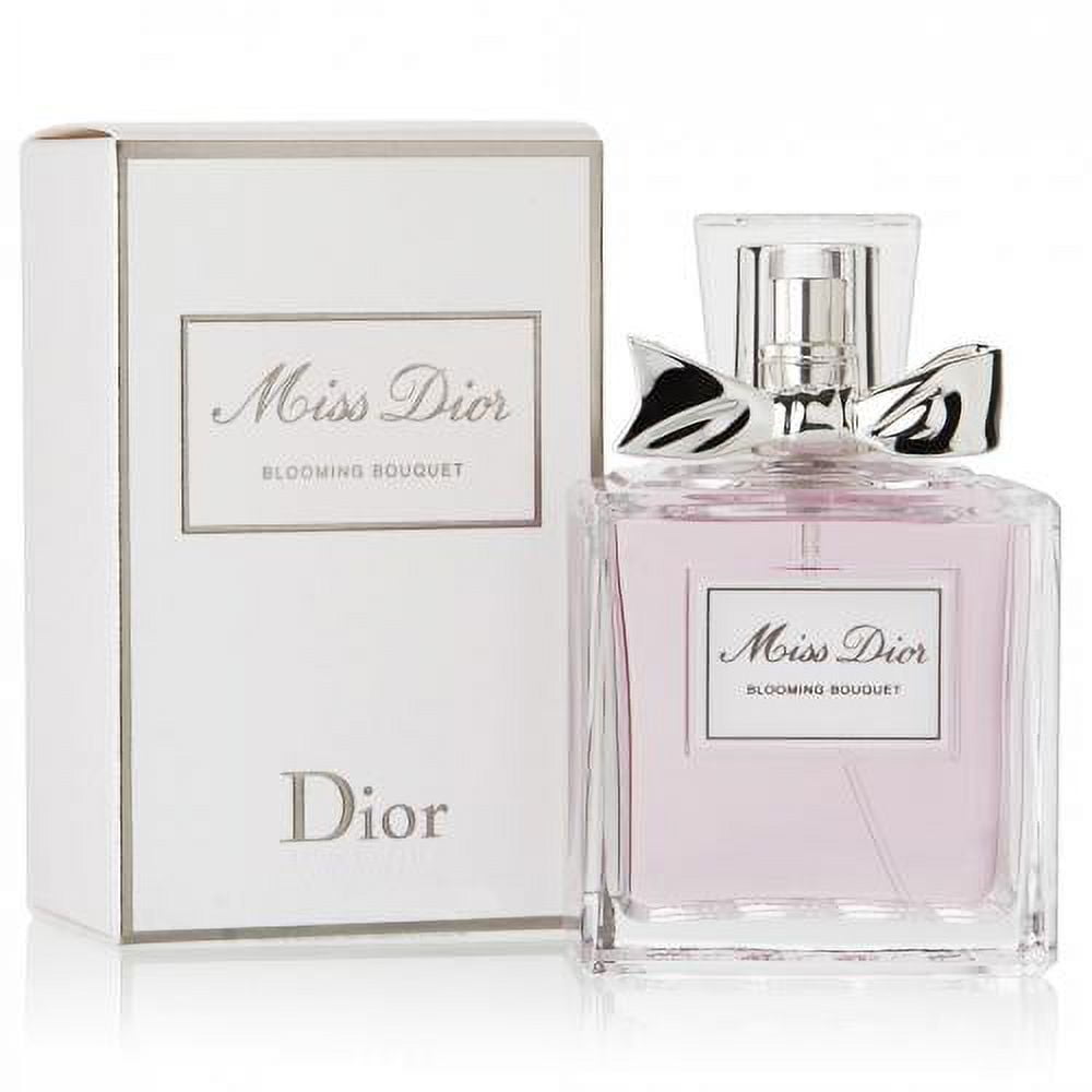 Christian Dior Sauvage Parfum for Men, 6.8 oz (200 ml Christian Dior Sauvage Parfum for Men, 6.8 oz (200 ml