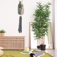 thumbnail image 4 of Cesta colgante tejida a mano | Jardinera colgante Bolsa de red verde | Maceta de jardín decorativa con suspensión aérea | Caqui gris duradero | 45x10cm | Pantalla interior y exterior, 4 of 6